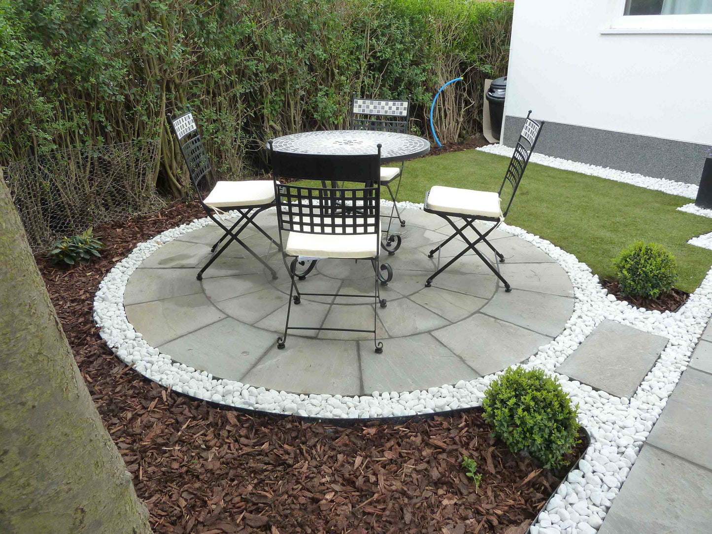 Kandla Grey Indian Sandstone Circles