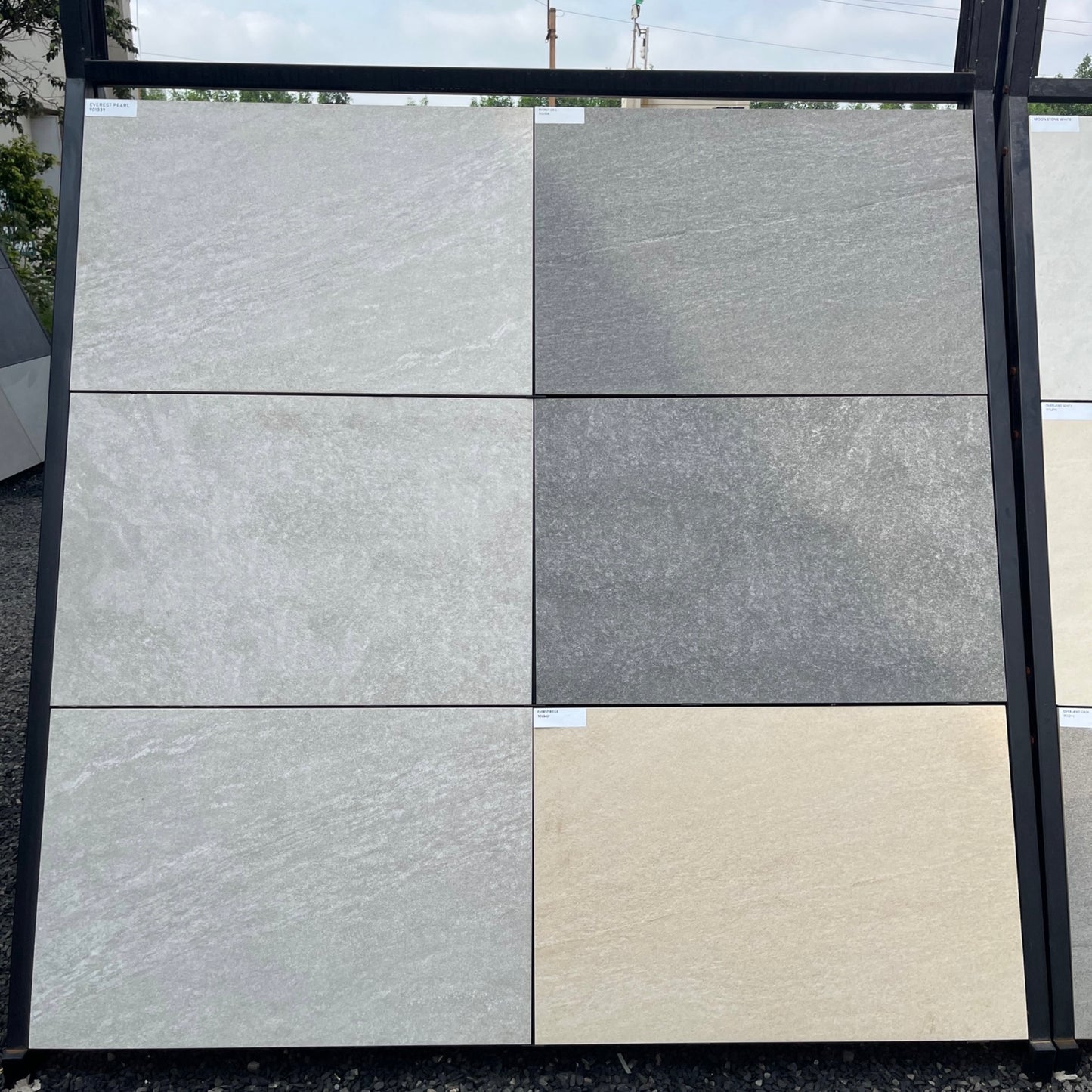 Indian Porcelain - Everest Crema
