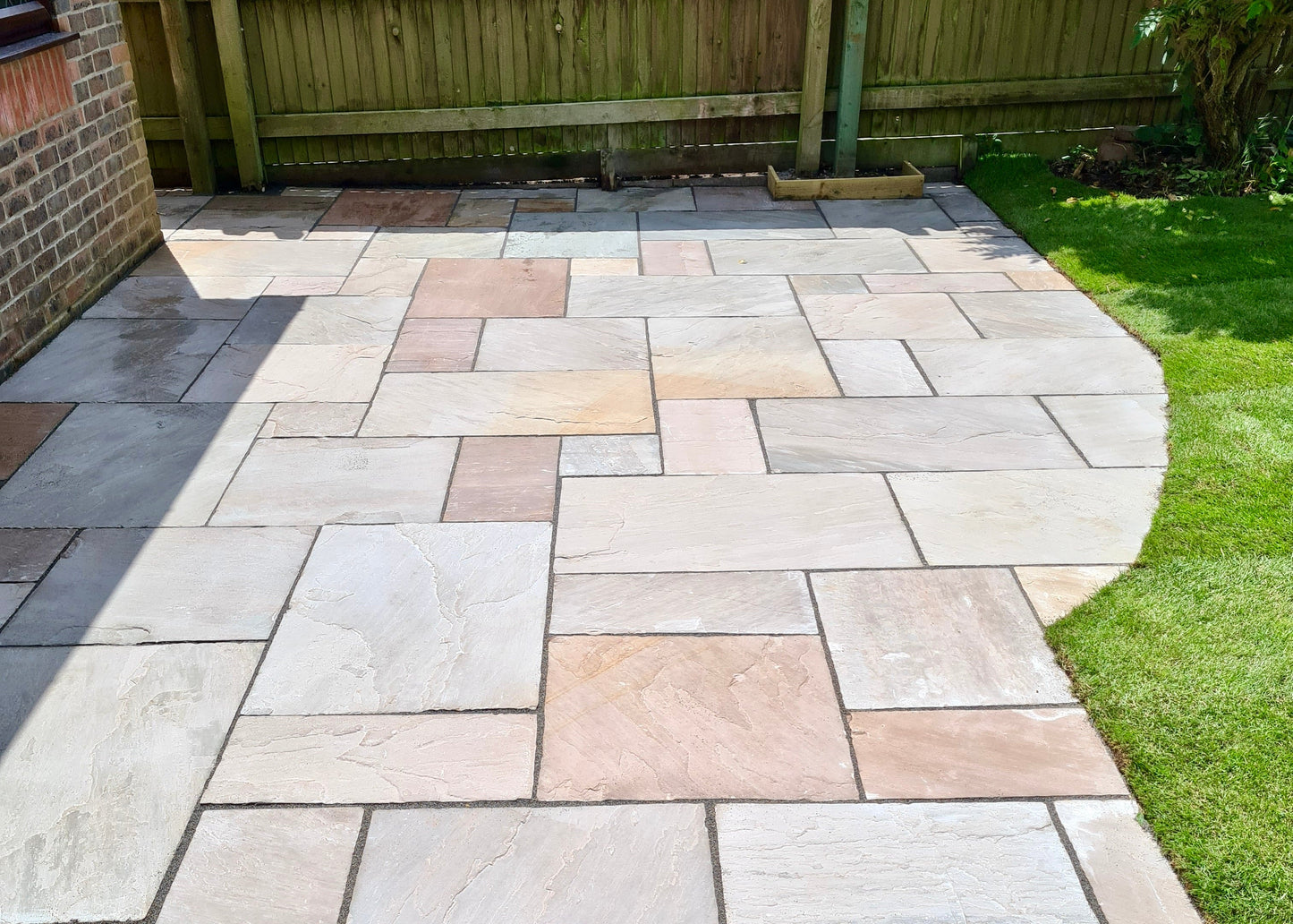 Autumn Brown Indian Sandstone Paving (290x600mm, 19.1m² Single Size Pack 22mm Calibrated)
