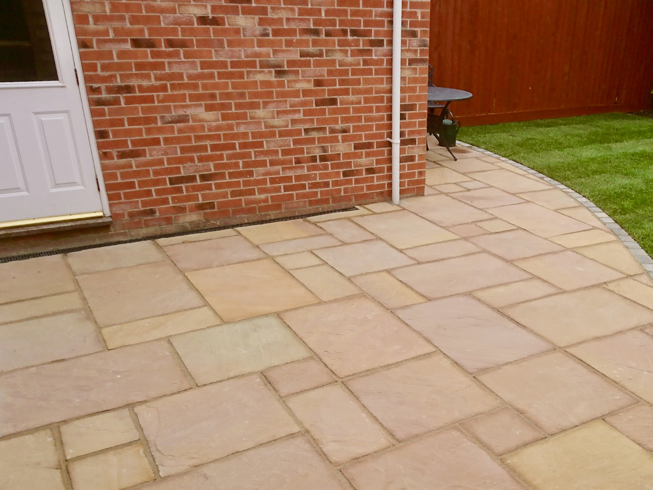 Cotswold Yellow Indian Sandstone Paving Infinite Paving
