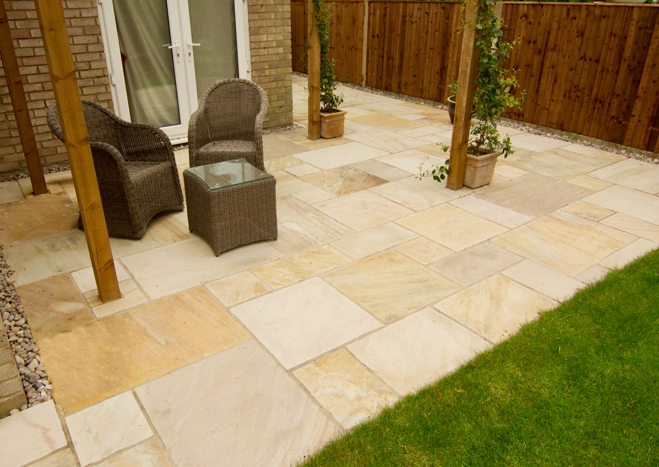 Mint Fossil Indian Sandstone Paving (600x600mm, 18.9m² Single Size Pack 22mm Calibrated)