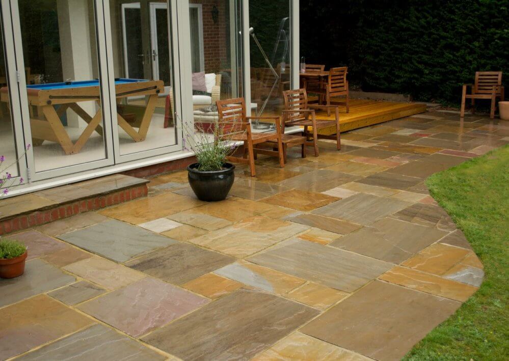 Raj Green Indian Sandstone Paving (900x600mm Pack 22mm Calibrated 18.6m²)