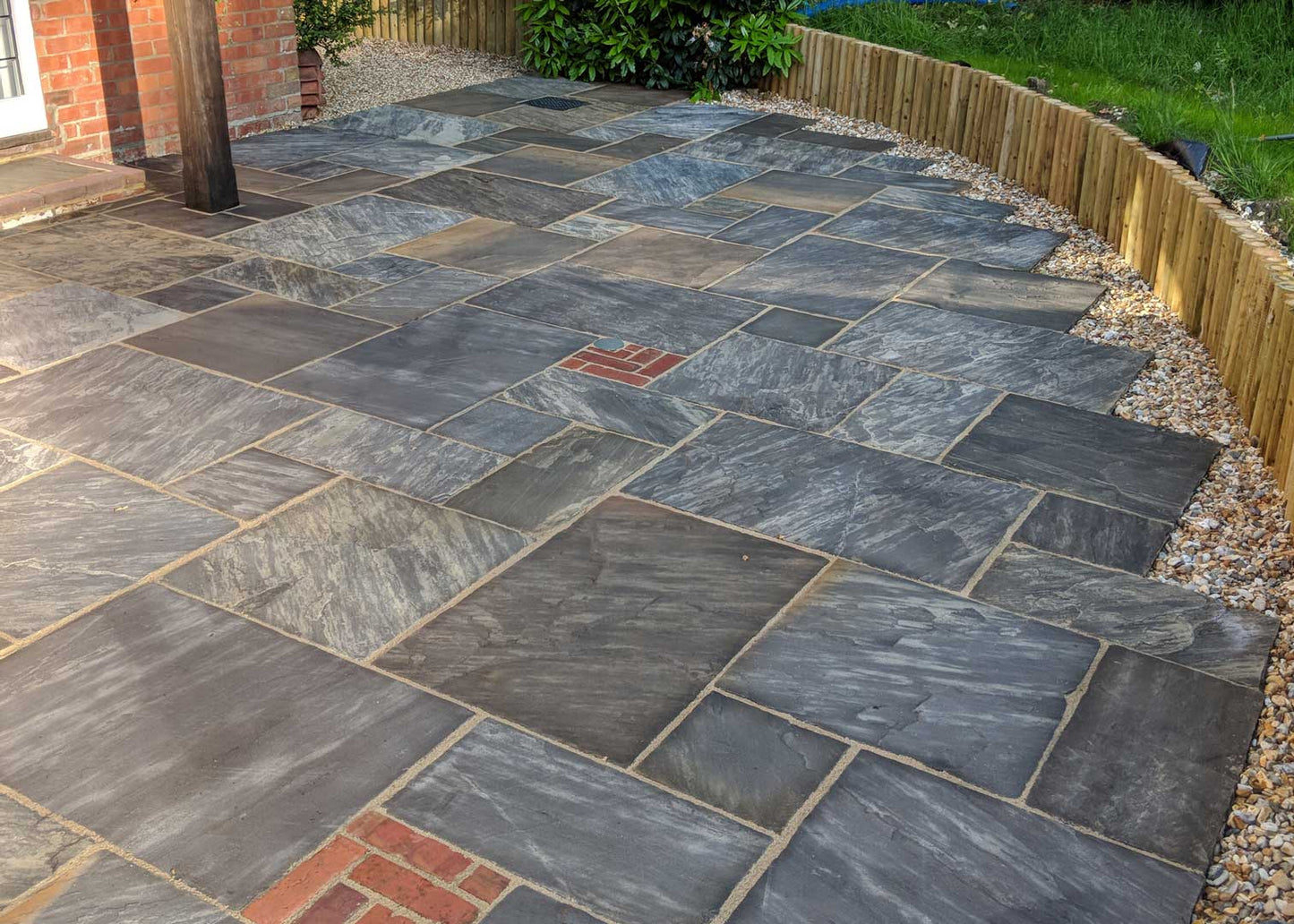 Sagar Black Sandstone Paving